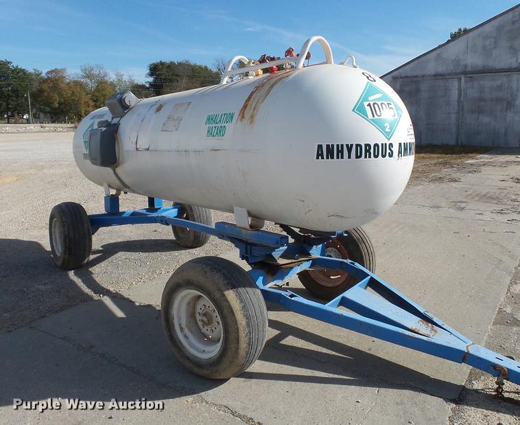 image for item DA2425 Anhydrous ammonia nurse tank