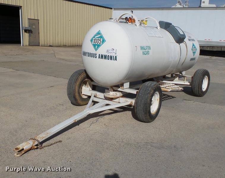 image for item DA2426 Anhydrous ammonia nurse tank
