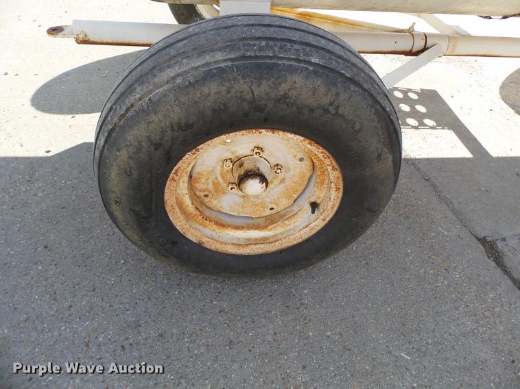 image for item DA2426 Anhydrous ammonia nurse tank