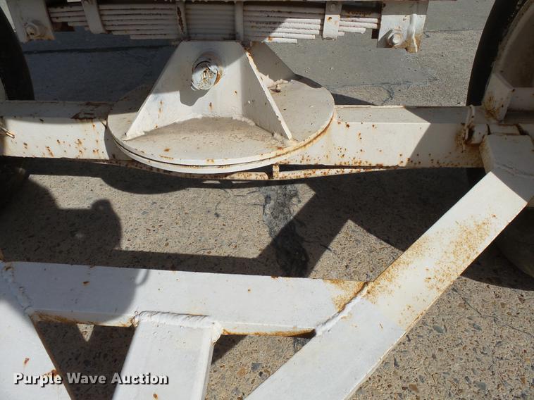 image for item DA2427 Anhydrous ammonia nurse tank