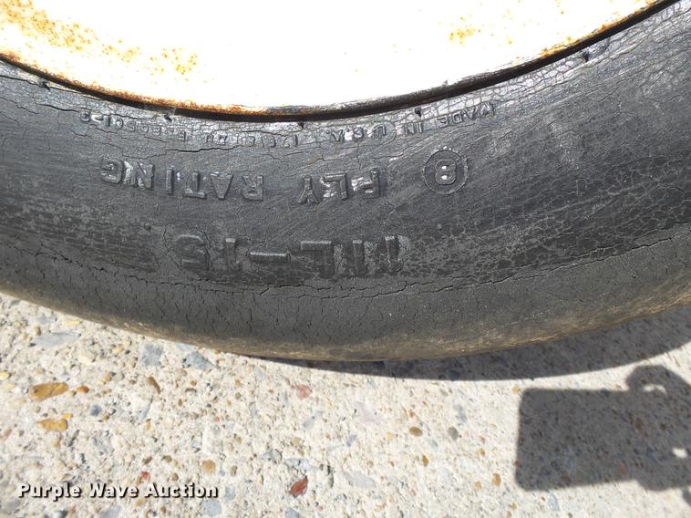 image for item DA2427 Anhydrous ammonia nurse tank