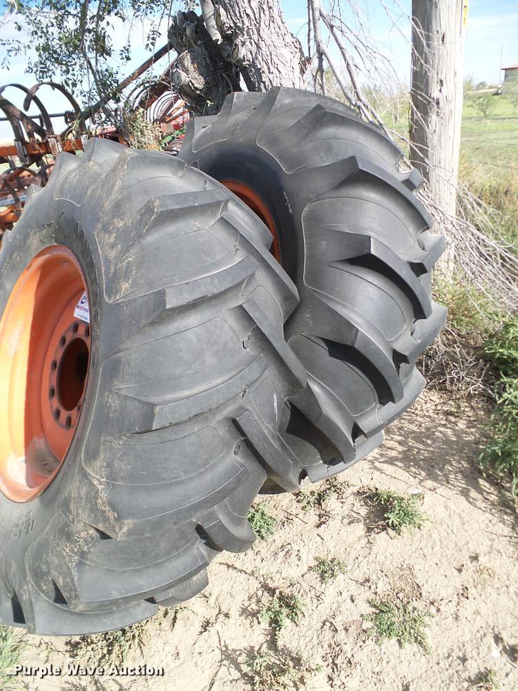 Gleaner combine wheels and tires in Goodwell, OK Item DA6941 sold Purple Wave
