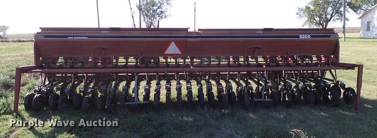 image for item DA6945 Case IH 5200 grain drill