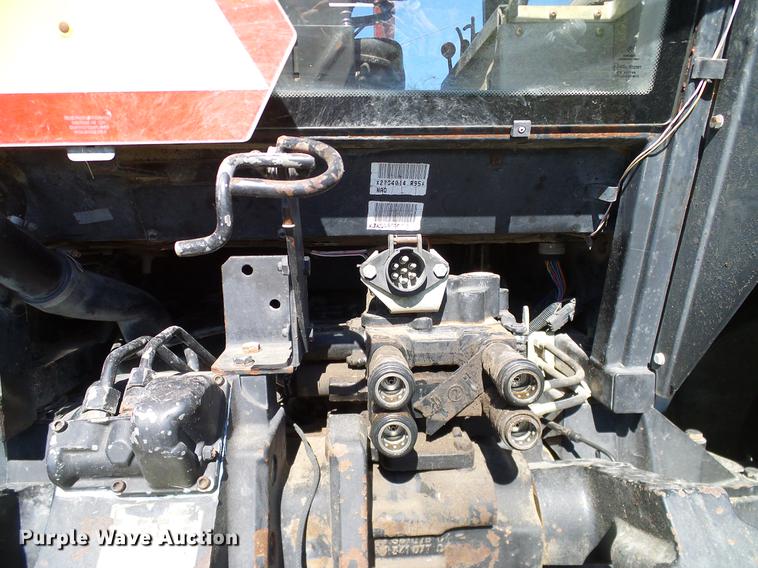 image for item DA6949 1992 Case IH Maxxum 5250 tractor