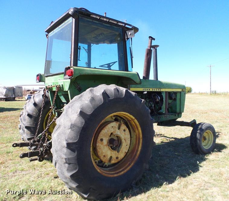 image for item DA6950 1975 John Deere 4430 tractor