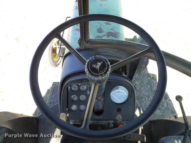 image for item DA6950 1975 John Deere 4430 tractor