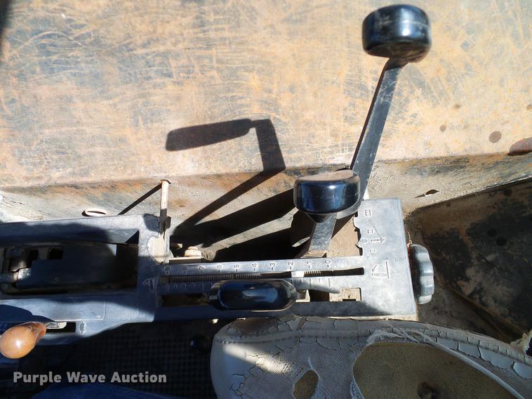 image for item DA6950 1975 John Deere 4430 tractor