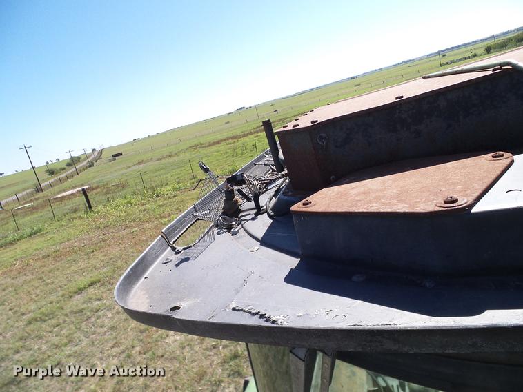 image for item DA6950 1975 John Deere 4430 tractor