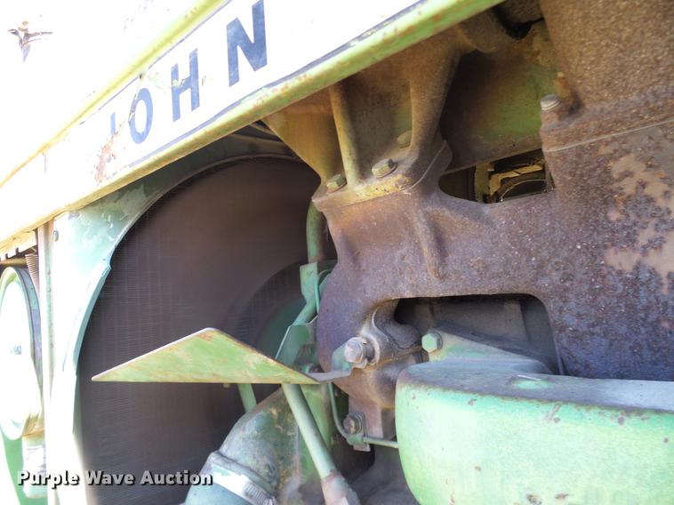 image for item DA6950 1975 John Deere 4430 tractor
