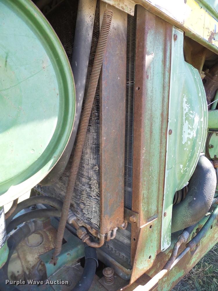 image for item DA6950 1975 John Deere 4430 tractor