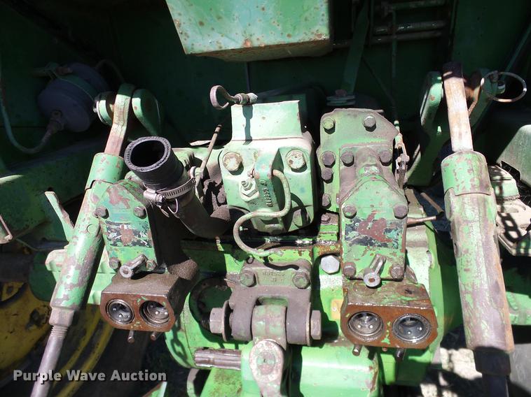 image for item DA6950 1975 John Deere 4430 tractor
