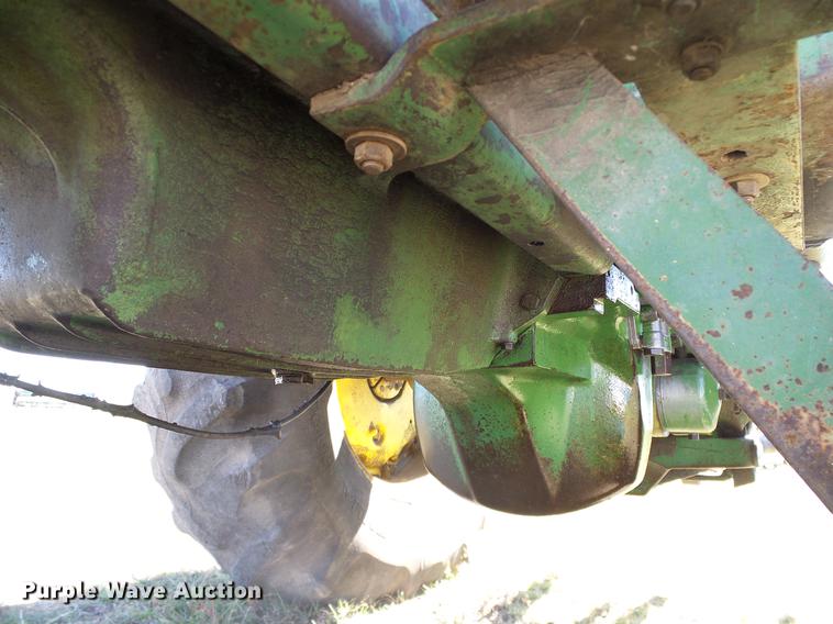 image for item DA6950 1975 John Deere 4430 tractor