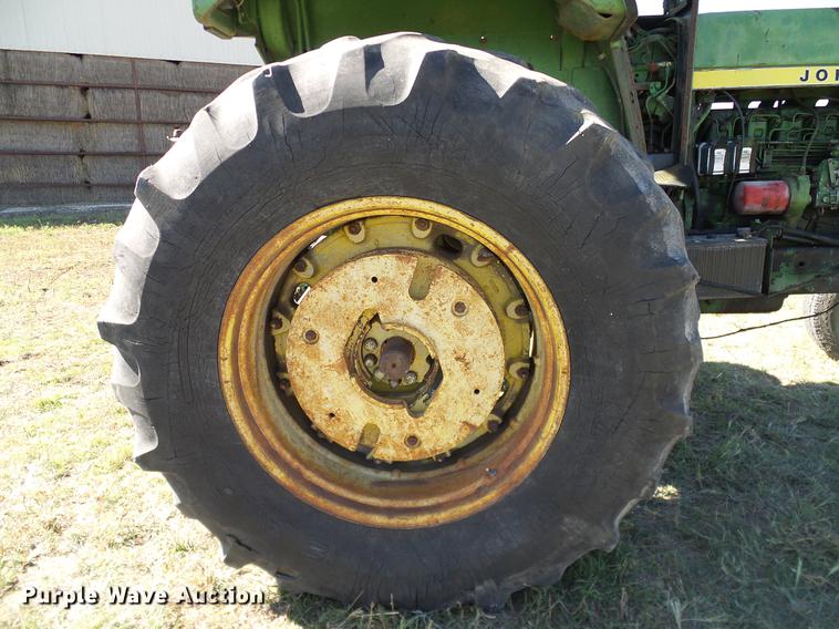 image for item DA6950 1975 John Deere 4430 tractor