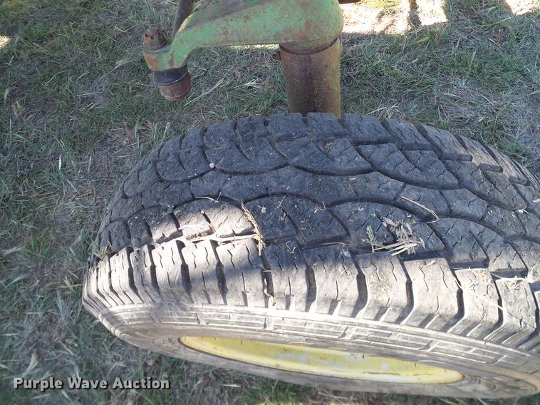 image for item DA6950 1975 John Deere 4430 tractor