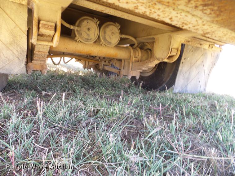 image for item DA6951 1979 Hercules drop deck equipment trailer