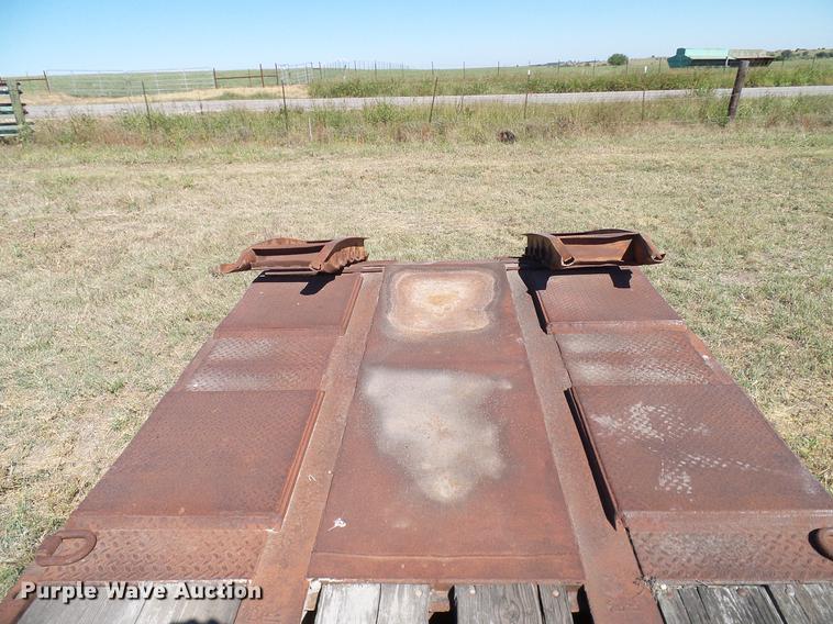 image for item DA6951 1979 Hercules drop deck equipment trailer