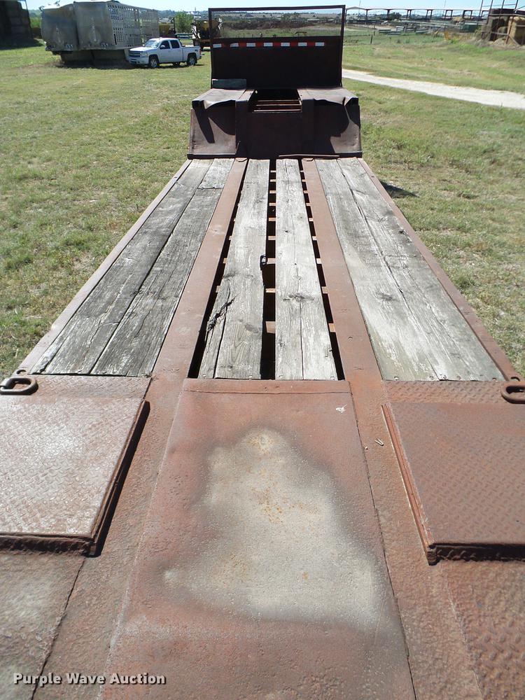 image for item DA6951 1979 Hercules drop deck equipment trailer