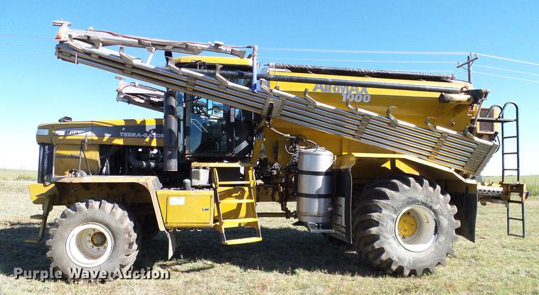 image for item DA6953 2005 Ag-Chem TerraGator 8104 self-propelled applicator