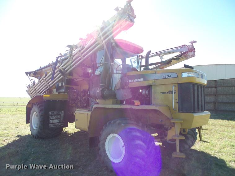 image for item DA6953 2005 Ag-Chem TerraGator 8104 self-propelled applicator