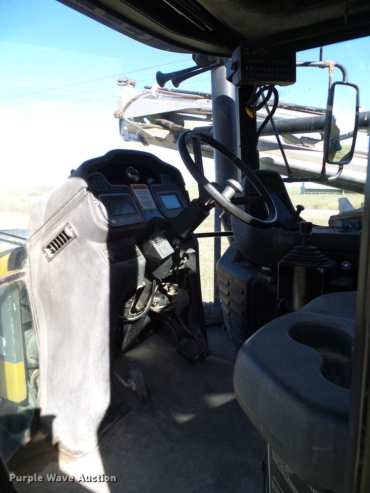 image for item DA6953 2005 Ag-Chem TerraGator 8104 self-propelled applicator