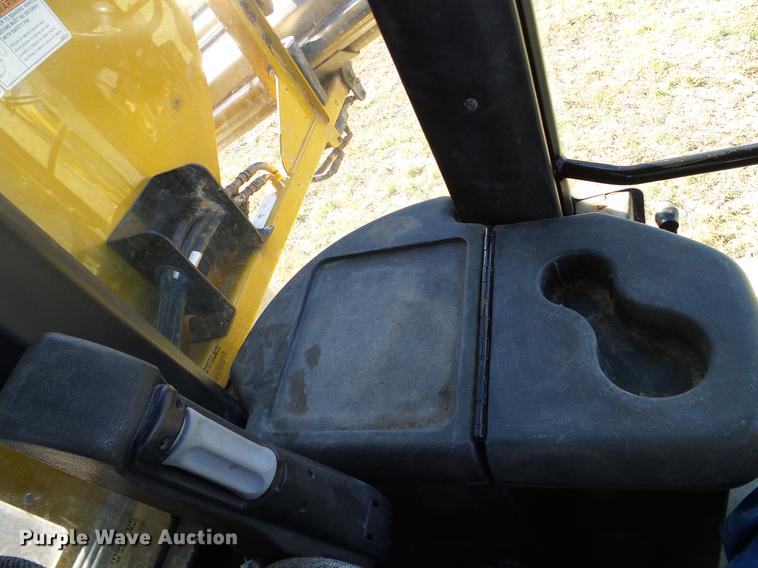 image for item DA6953 2005 Ag-Chem TerraGator 8104 self-propelled applicator