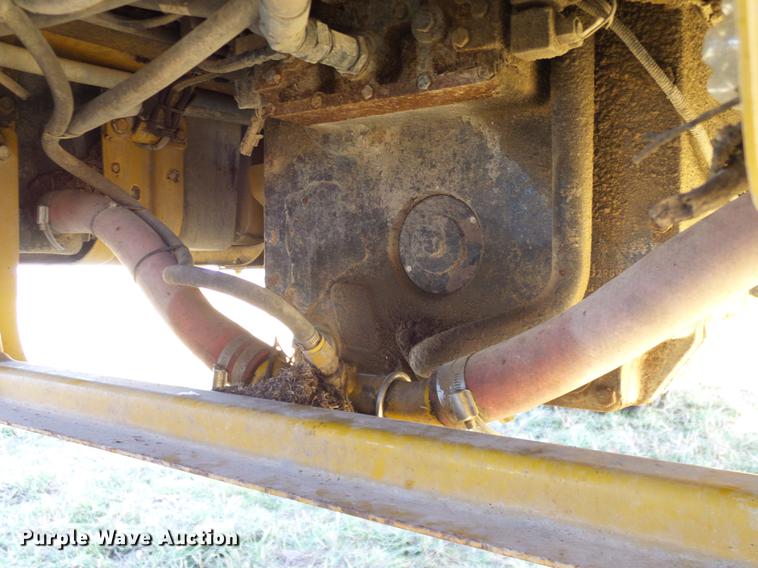 image for item DA6953 2005 Ag-Chem TerraGator 8104 self-propelled applicator