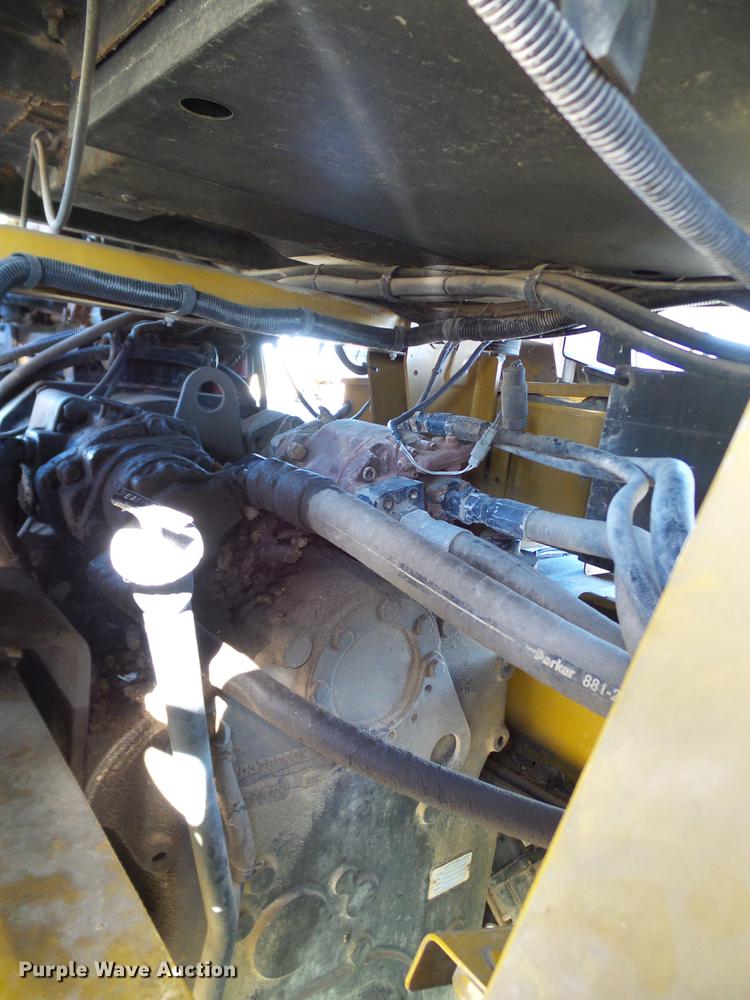 image for item DA6953 2005 Ag-Chem TerraGator 8104 self-propelled applicator