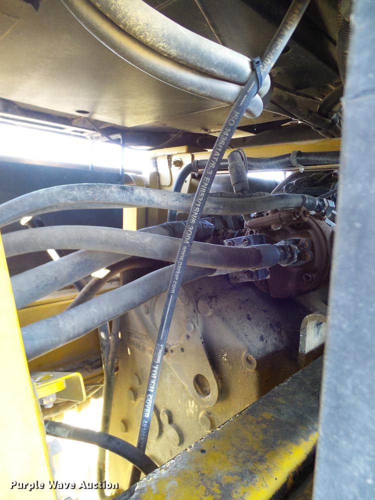 image for item DA6953 2005 Ag-Chem TerraGator 8104 self-propelled applicator