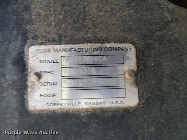 image for item DA6953 2005 Ag-Chem TerraGator 8104 self-propelled applicator