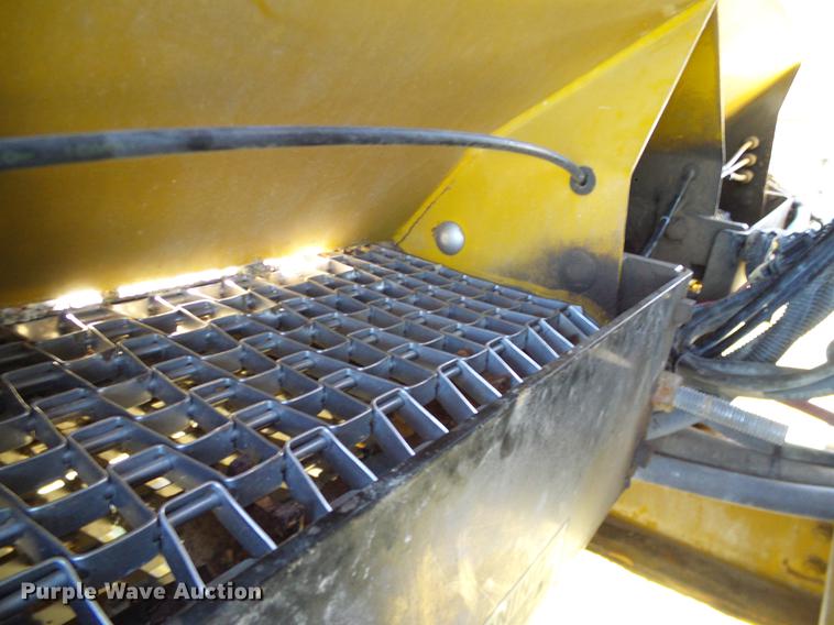 image for item DA6953 2005 Ag-Chem TerraGator 8104 self-propelled applicator