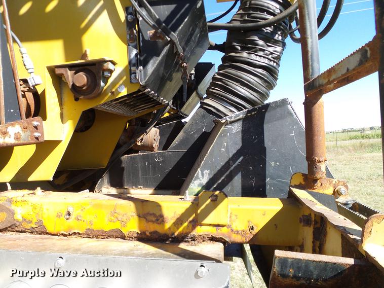 image for item DA6953 2005 Ag-Chem TerraGator 8104 self-propelled applicator