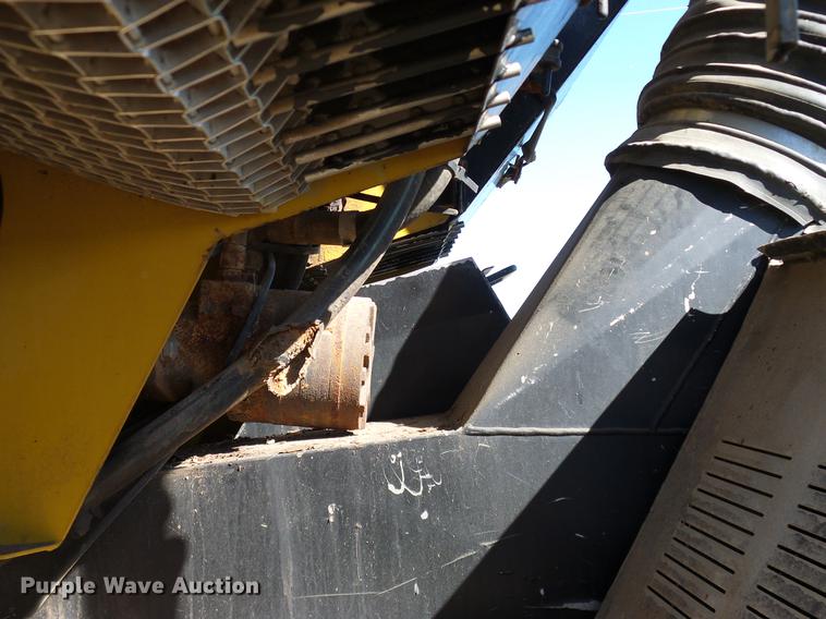 image for item DA6953 2005 Ag-Chem TerraGator 8104 self-propelled applicator