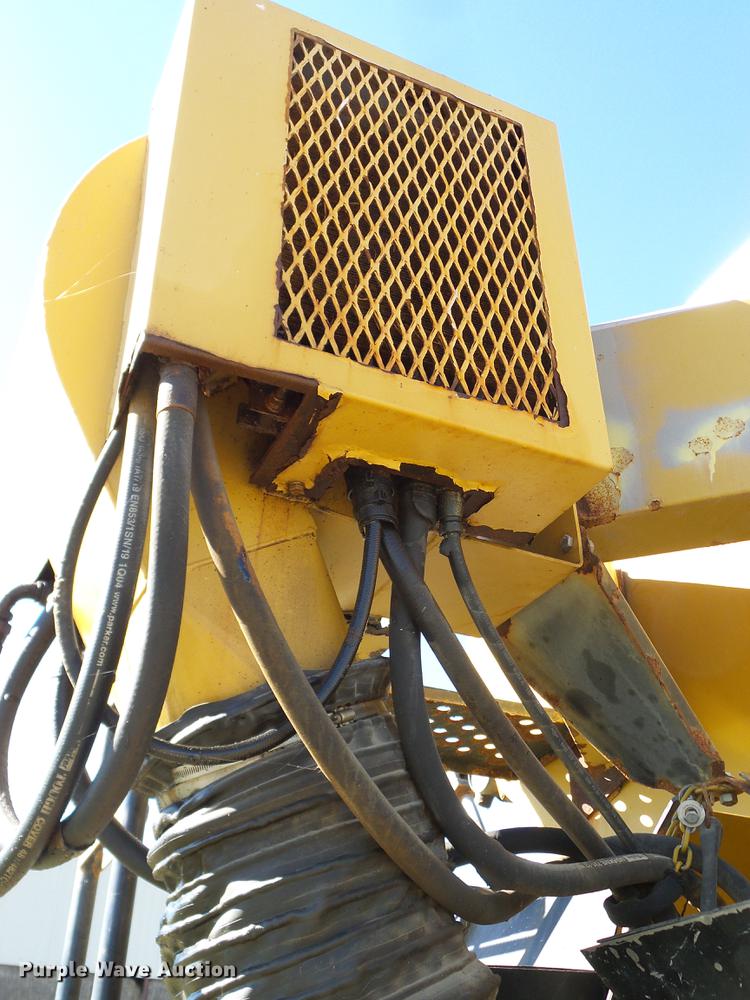 image for item DA6953 2005 Ag-Chem TerraGator 8104 self-propelled applicator