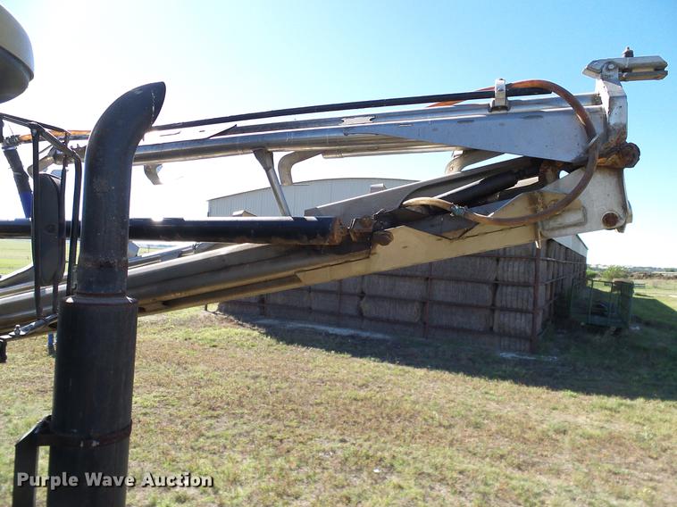 image for item DA6953 2005 Ag-Chem TerraGator 8104 self-propelled applicator