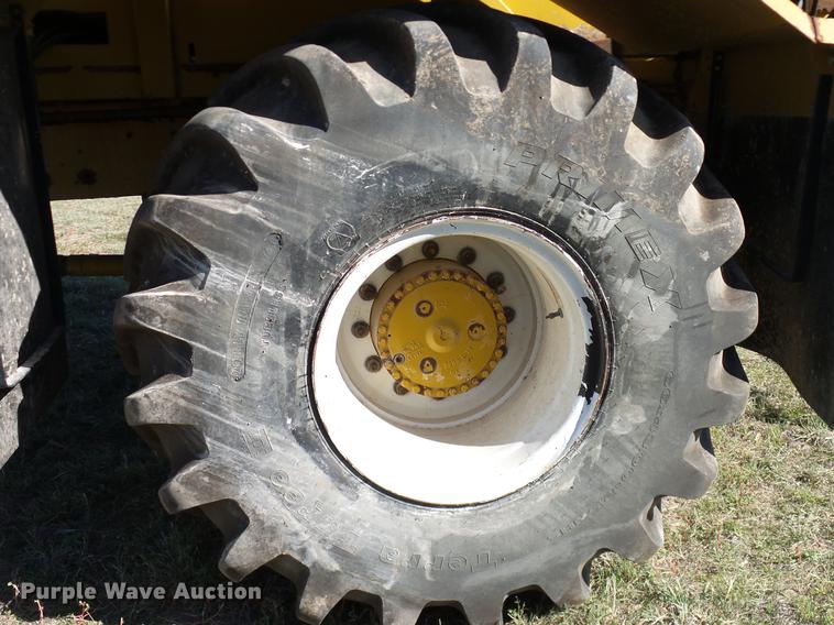 image for item DA6953 2005 Ag-Chem TerraGator 8104 self-propelled applicator