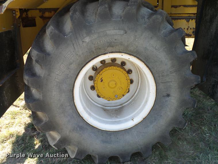 image for item DA6953 2005 Ag-Chem TerraGator 8104 self-propelled applicator