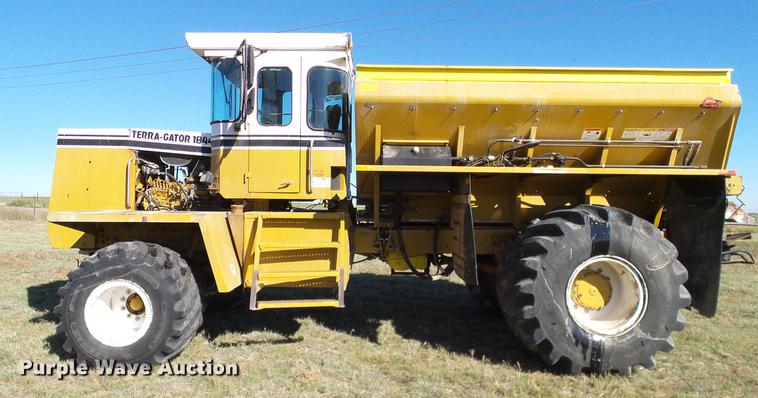 image for item DA6954 1999 Ag-Chem TerraGator 1844 self-propelled applicator