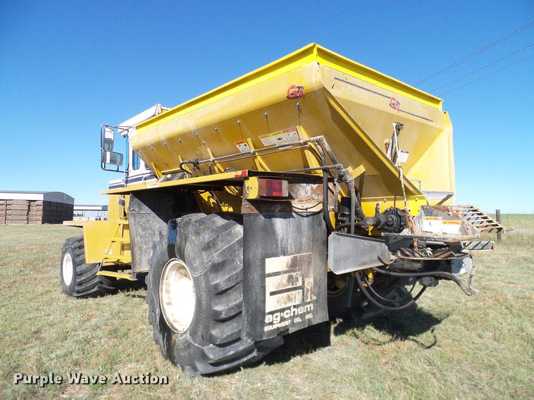 image for item DA6954 1999 Ag-Chem TerraGator 1844 self-propelled applicator