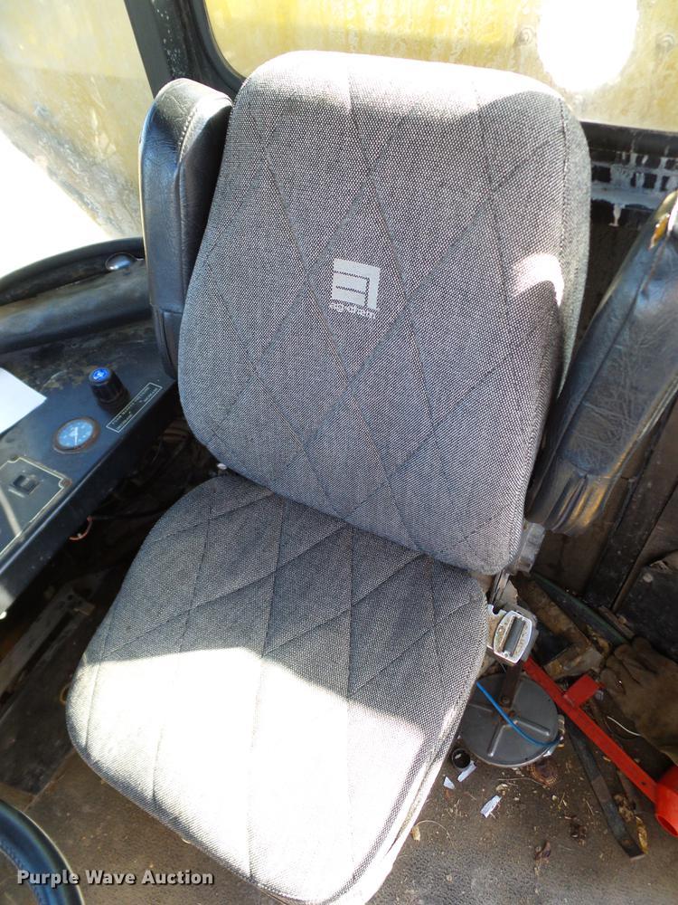 image for item DA6954 1999 Ag-Chem TerraGator 1844 self-propelled applicator