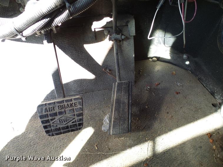 image for item DA6954 1999 Ag-Chem TerraGator 1844 self-propelled applicator