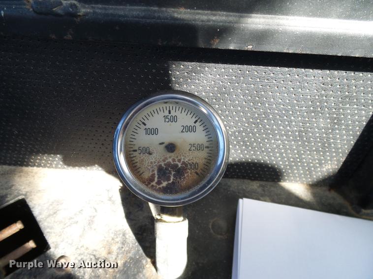 image for item DA6954 1999 Ag-Chem TerraGator 1844 self-propelled applicator