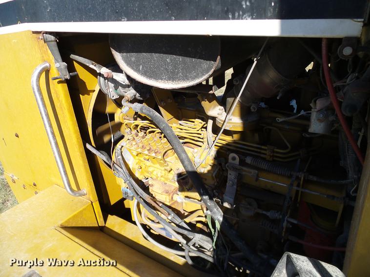 image for item DA6954 1999 Ag-Chem TerraGator 1844 self-propelled applicator