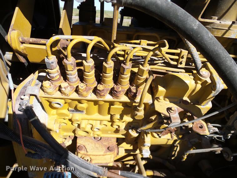 image for item DA6954 1999 Ag-Chem TerraGator 1844 self-propelled applicator