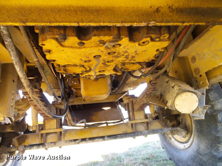 image for item DA6954 1999 Ag-Chem TerraGator 1844 self-propelled applicator