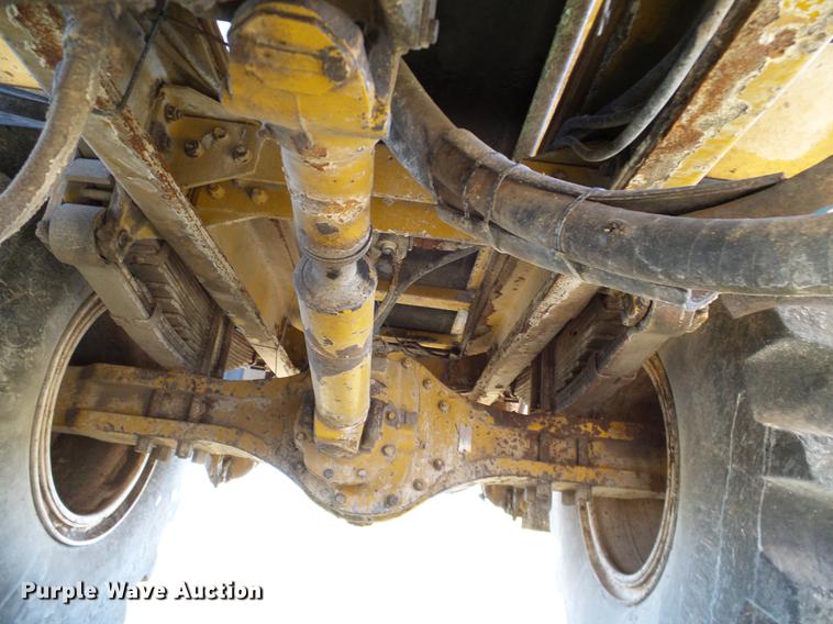 image for item DA6954 1999 Ag-Chem TerraGator 1844 self-propelled applicator