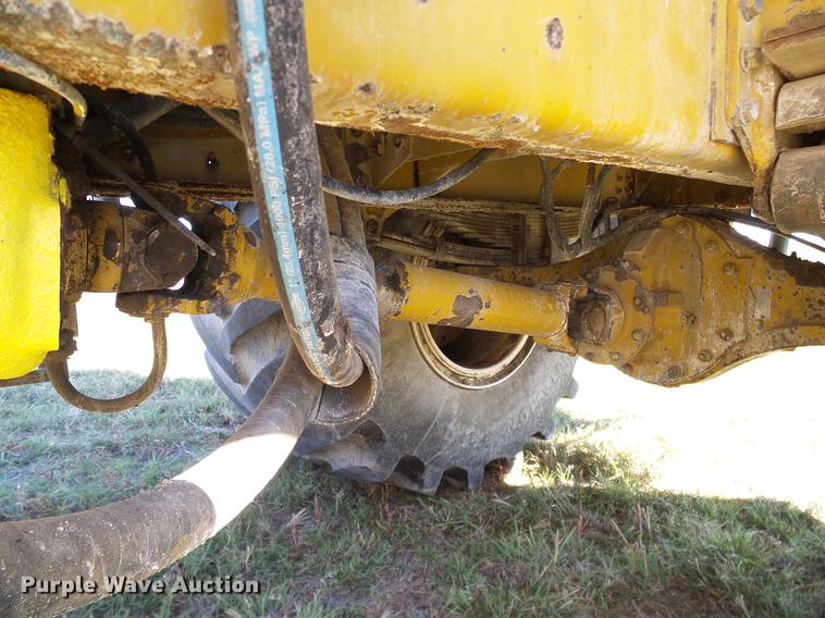 image for item DA6954 1999 Ag-Chem TerraGator 1844 self-propelled applicator