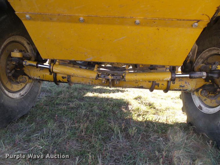 image for item DA6954 1999 Ag-Chem TerraGator 1844 self-propelled applicator