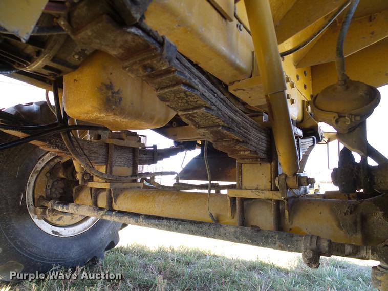 image for item DA6954 1999 Ag-Chem TerraGator 1844 self-propelled applicator