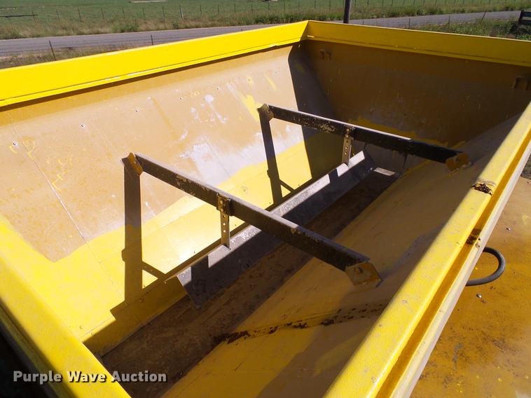 image for item DA6954 1999 Ag-Chem TerraGator 1844 self-propelled applicator