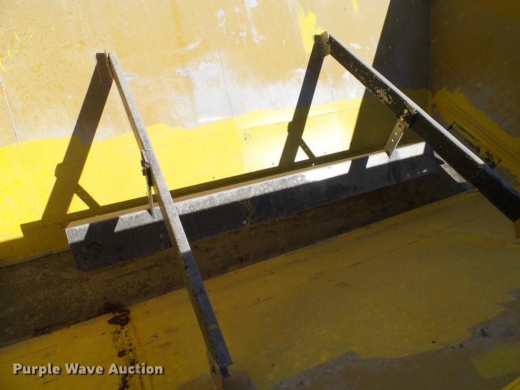 image for item DA6954 1999 Ag-Chem TerraGator 1844 self-propelled applicator